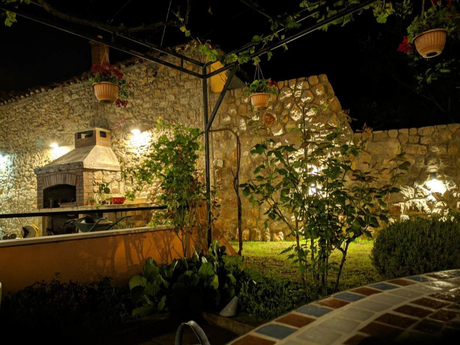 Ciborovi Dvori