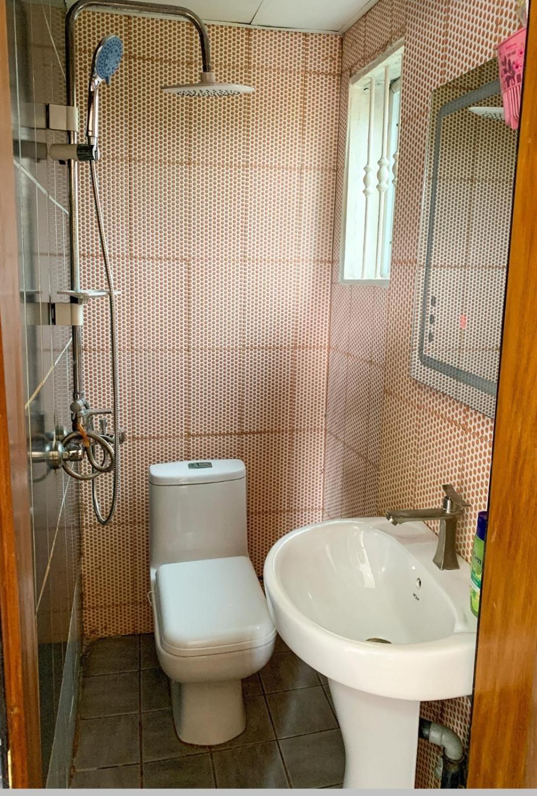 Inaya's Luxury Home Bonapriso
