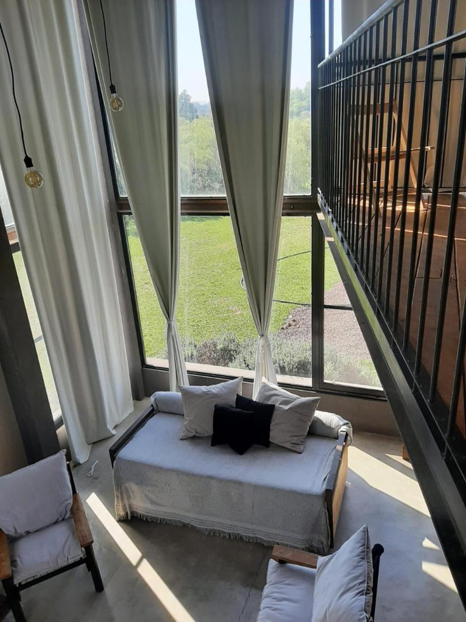 Ita Pora Lodge