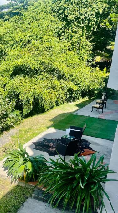 Large 2 Bed Apartment Excellent Location Private
