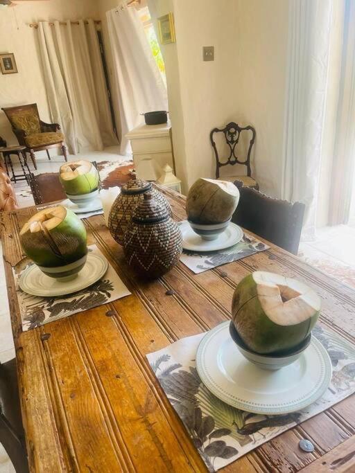 Large 2 Bed Apartment Excellent Location Private