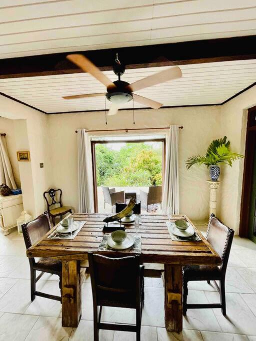 Large 2 Bed Apartment Excellent Location Private