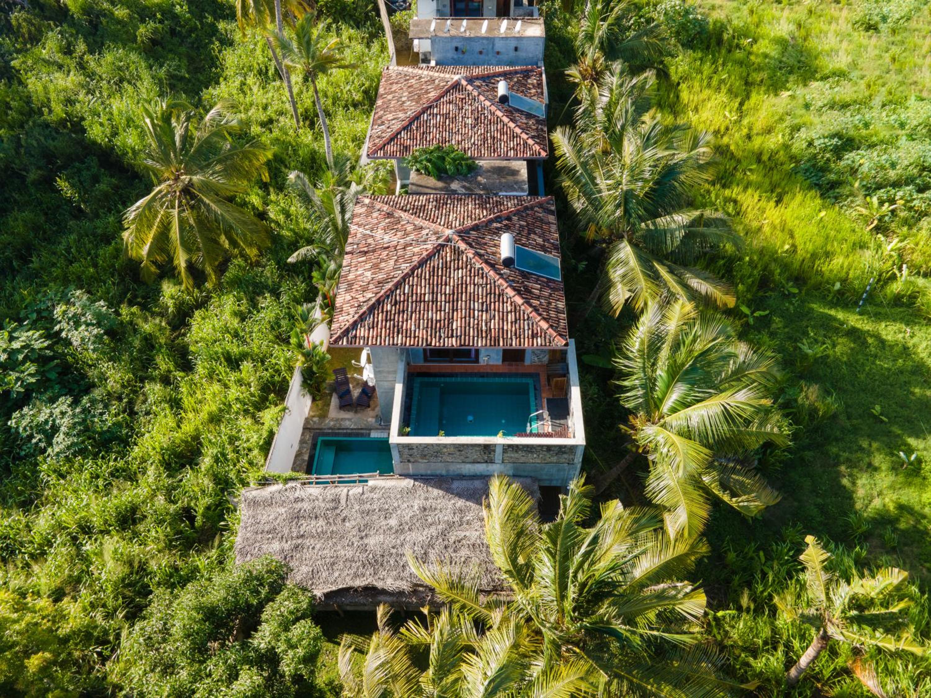 Hotel Anama by Queens Mount - Image 1