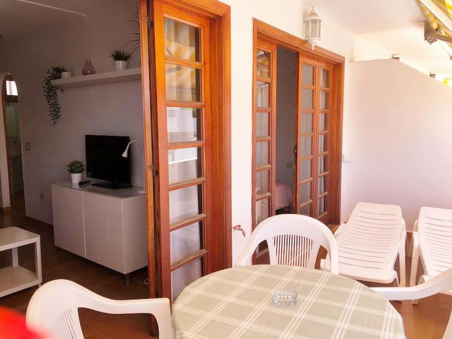 Apartamento con Vistamar y piscina climatizada en Garden City