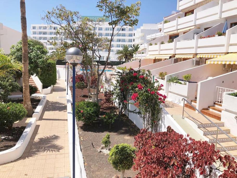 Apartamento con Vistamar y piscina climatizada en Garden City
