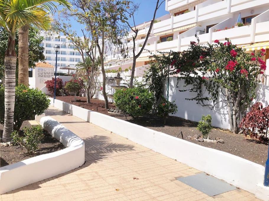 Apartamento con Vistamar y piscina climatizada en Garden City