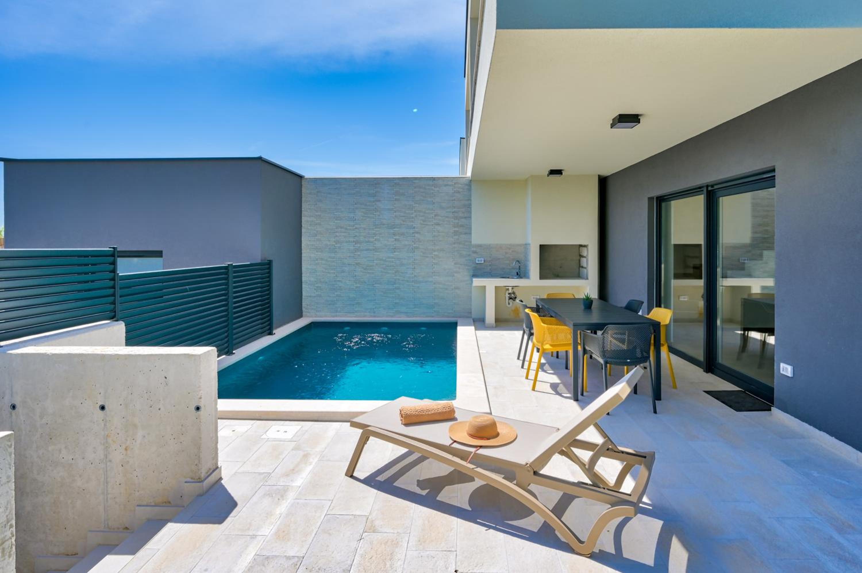 Villa Coastal Charm Ližnjan with Private Pool