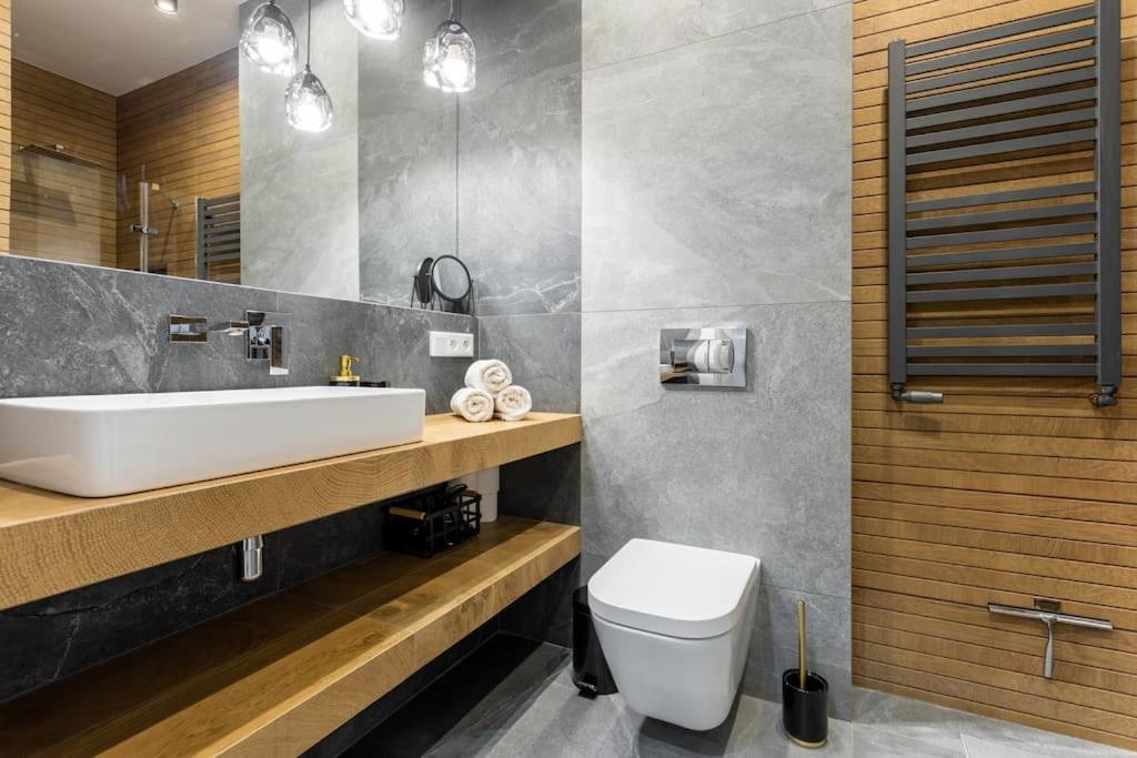Urban Chic - Two Bedrooms Apartment - City Center - Sienna street