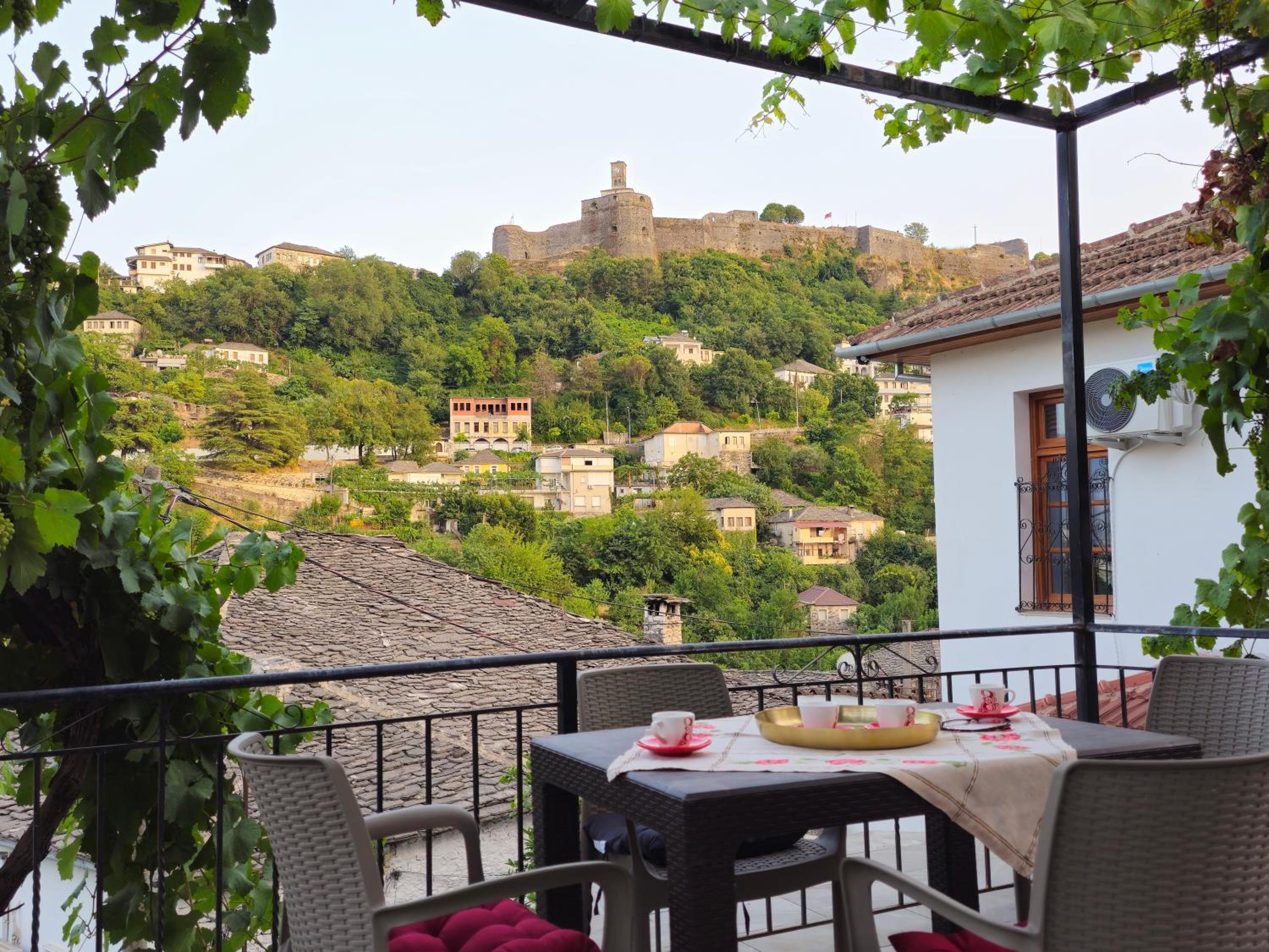 Mezini Guest House
