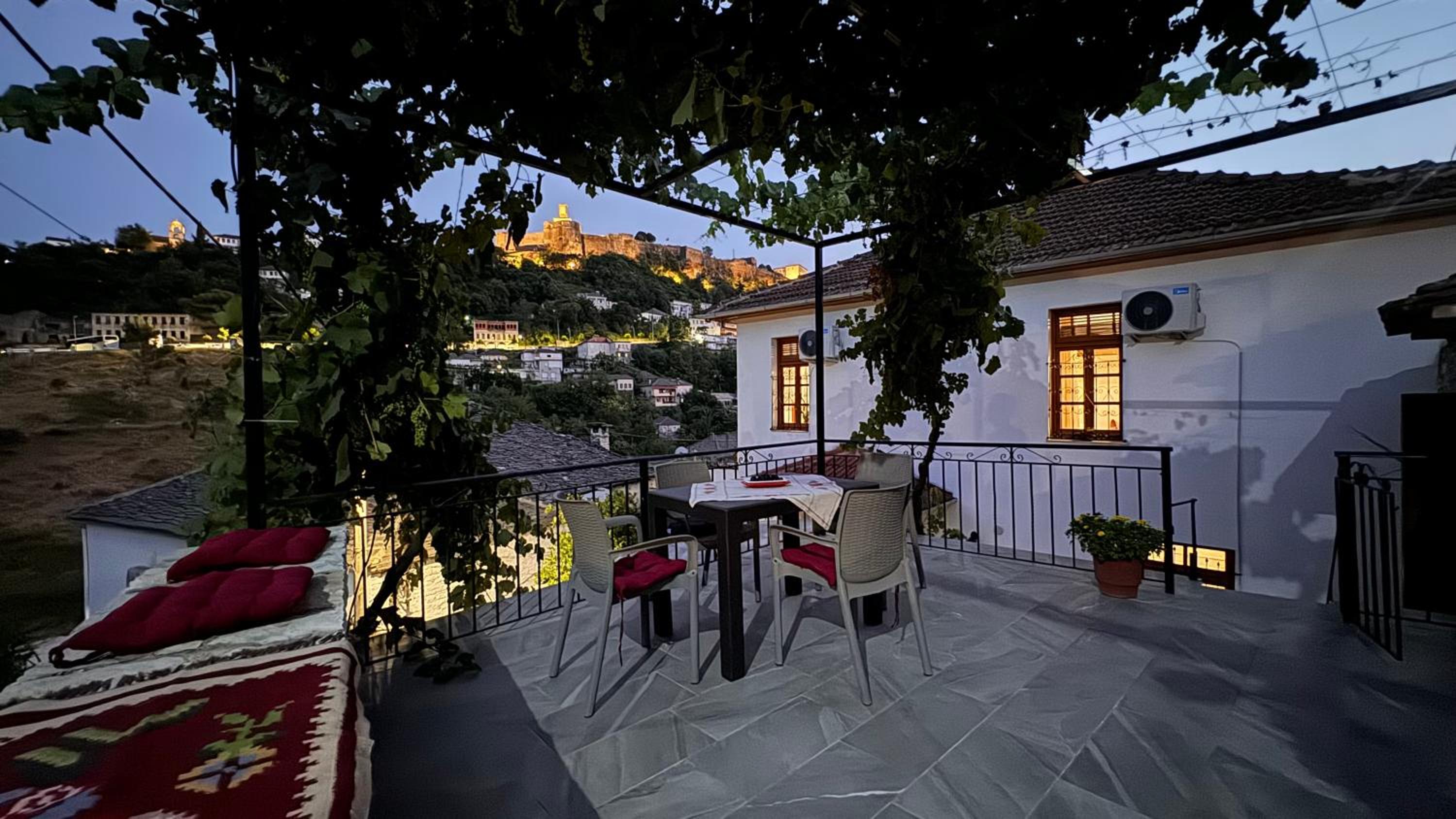 Mezini Guest House