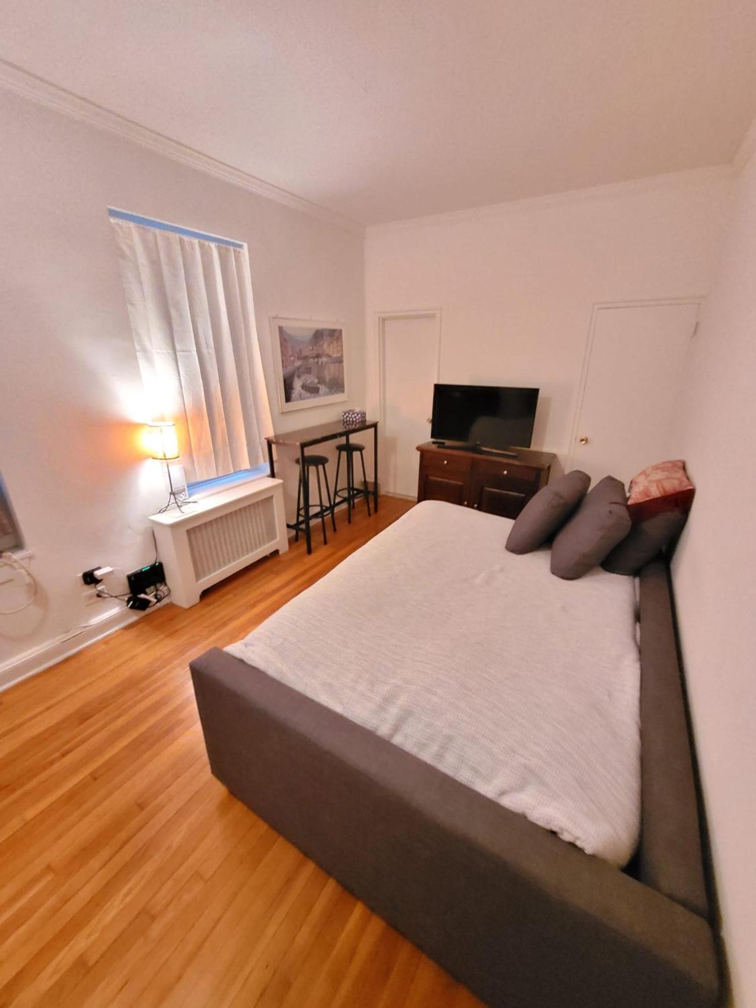 Manhattan Stylish Studio in the Upper East Side