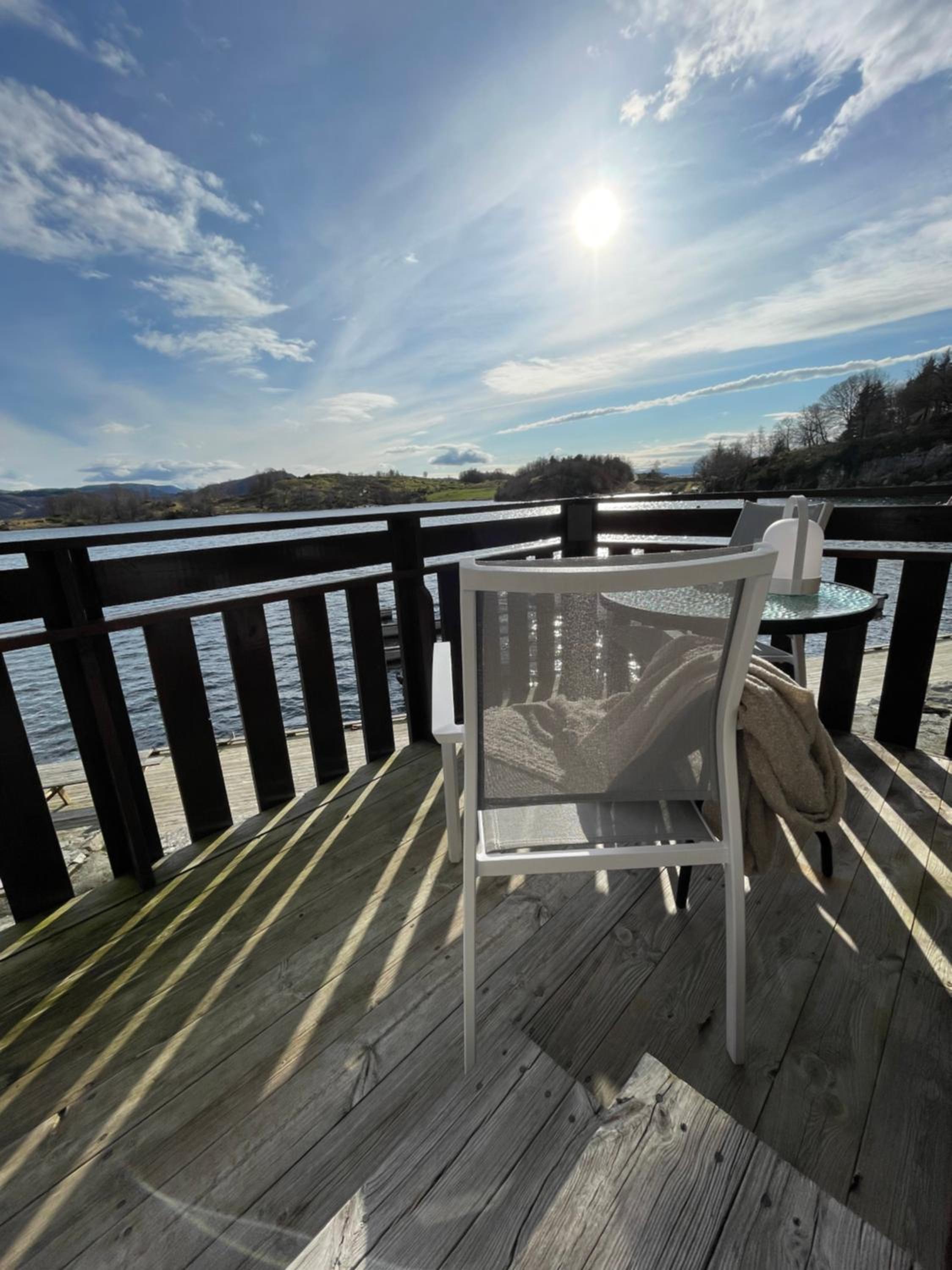 Selvåg cabins by the sea including small boat