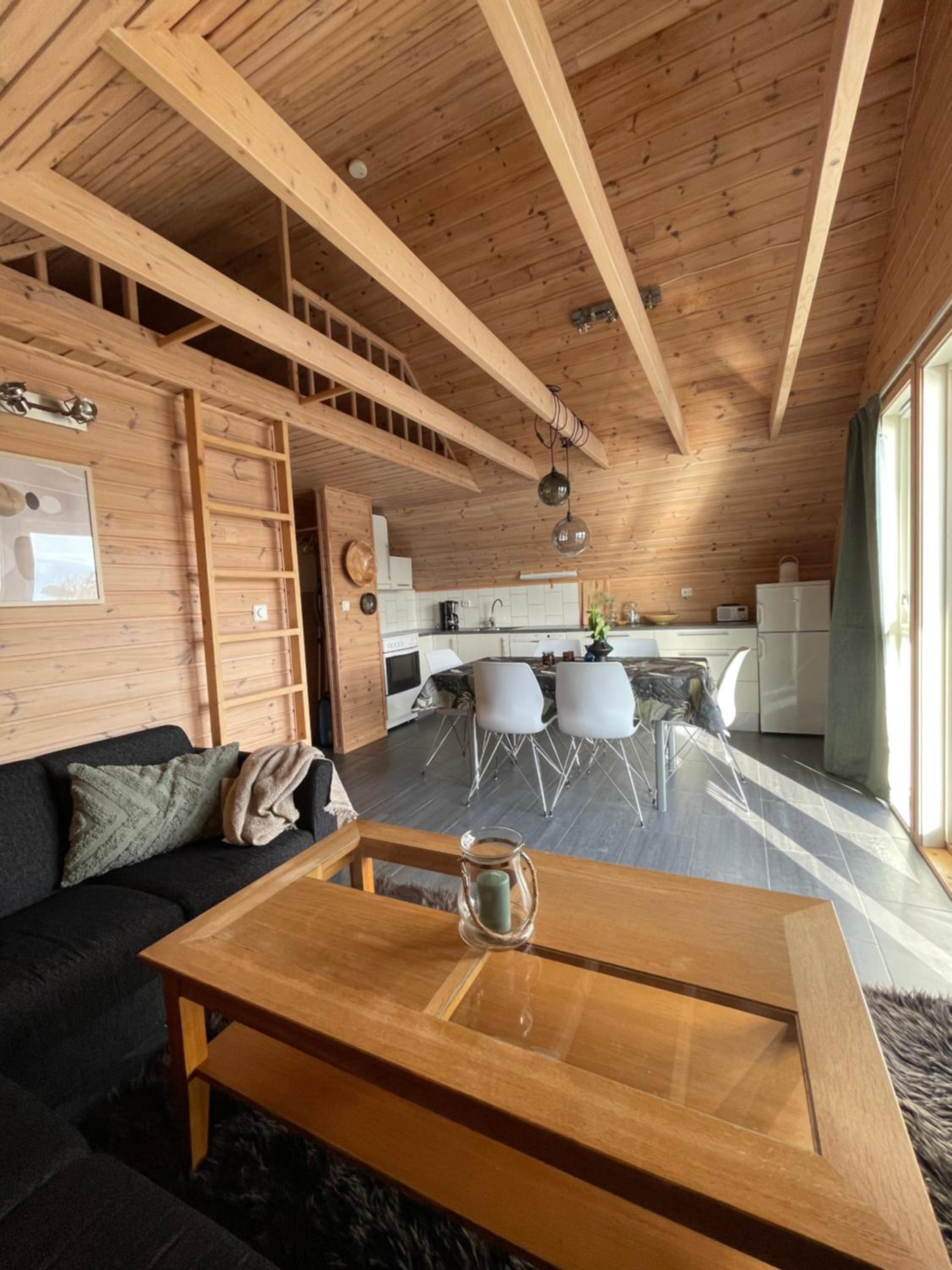 Selvåg cabins by the sea including small boat
