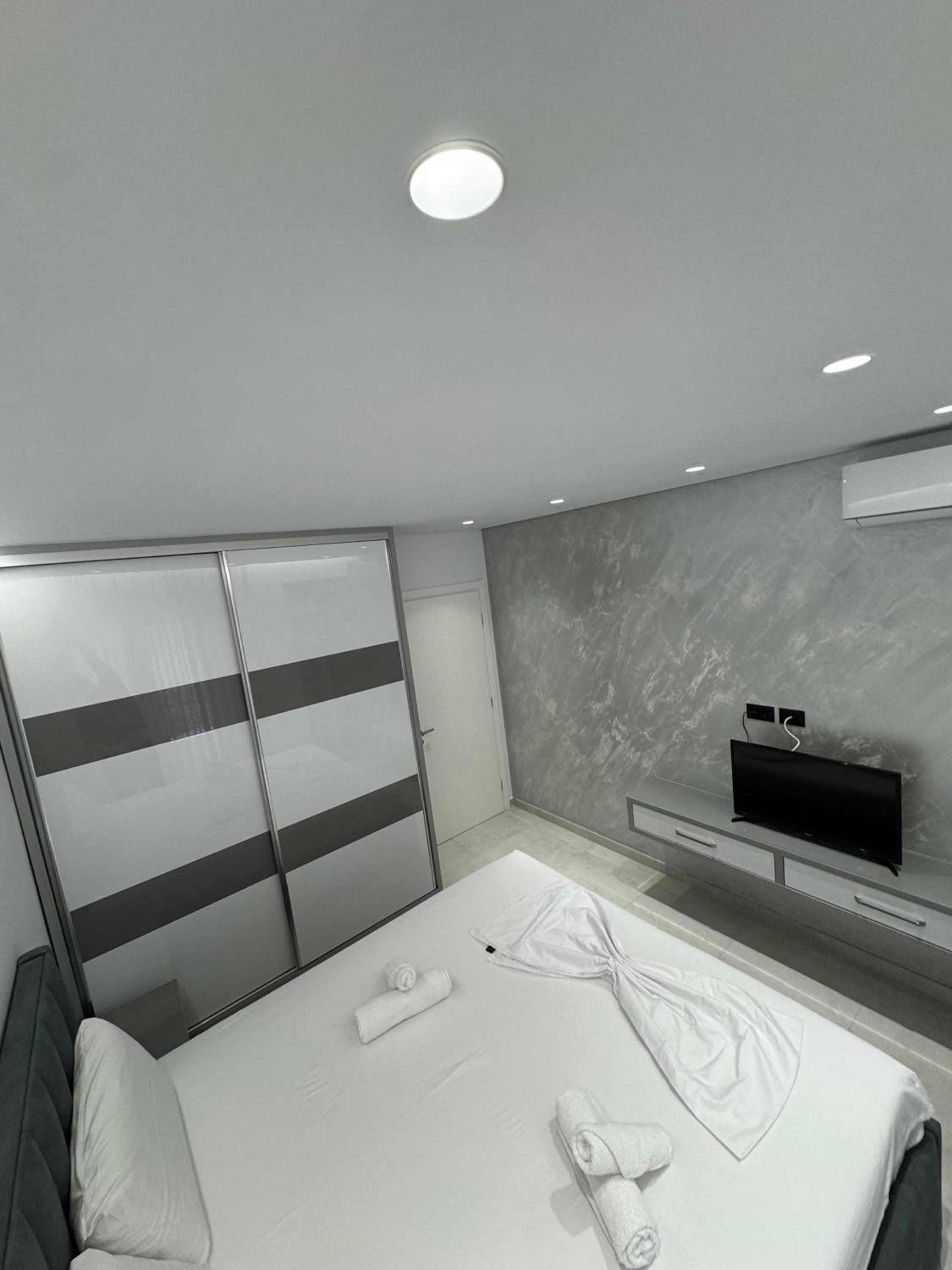 Alpha Lux Apartment