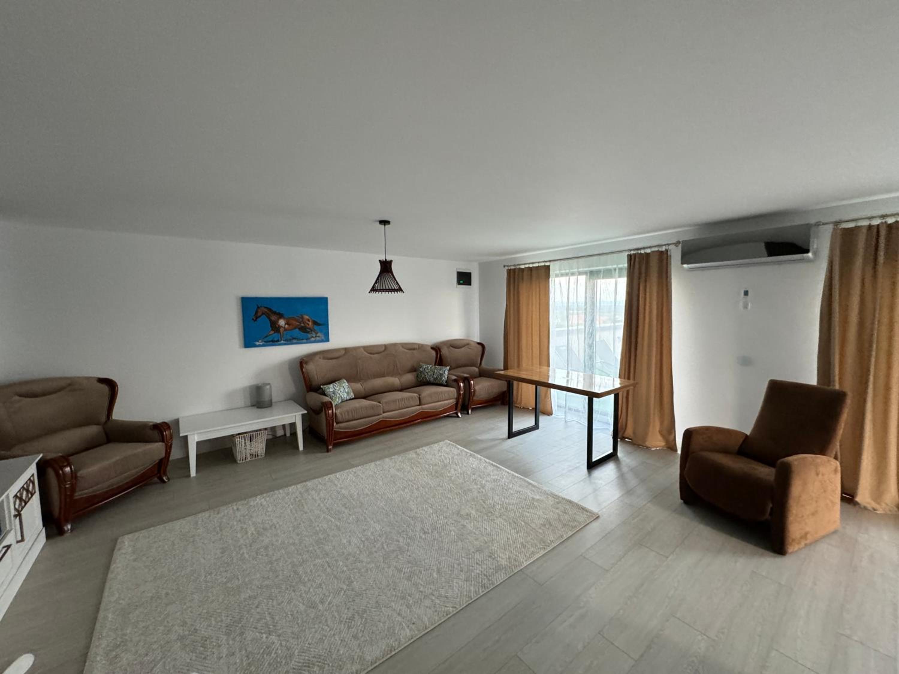 Lazăr Home