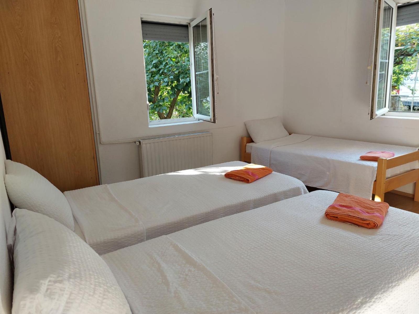 ANA Apartments