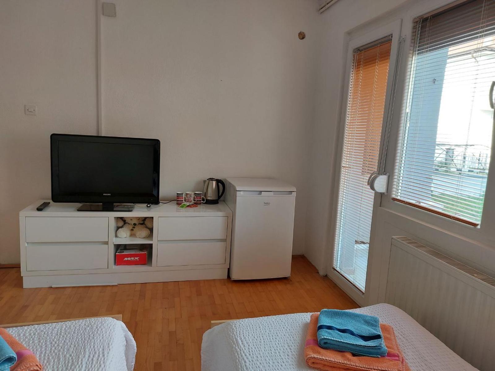 ANA Apartments