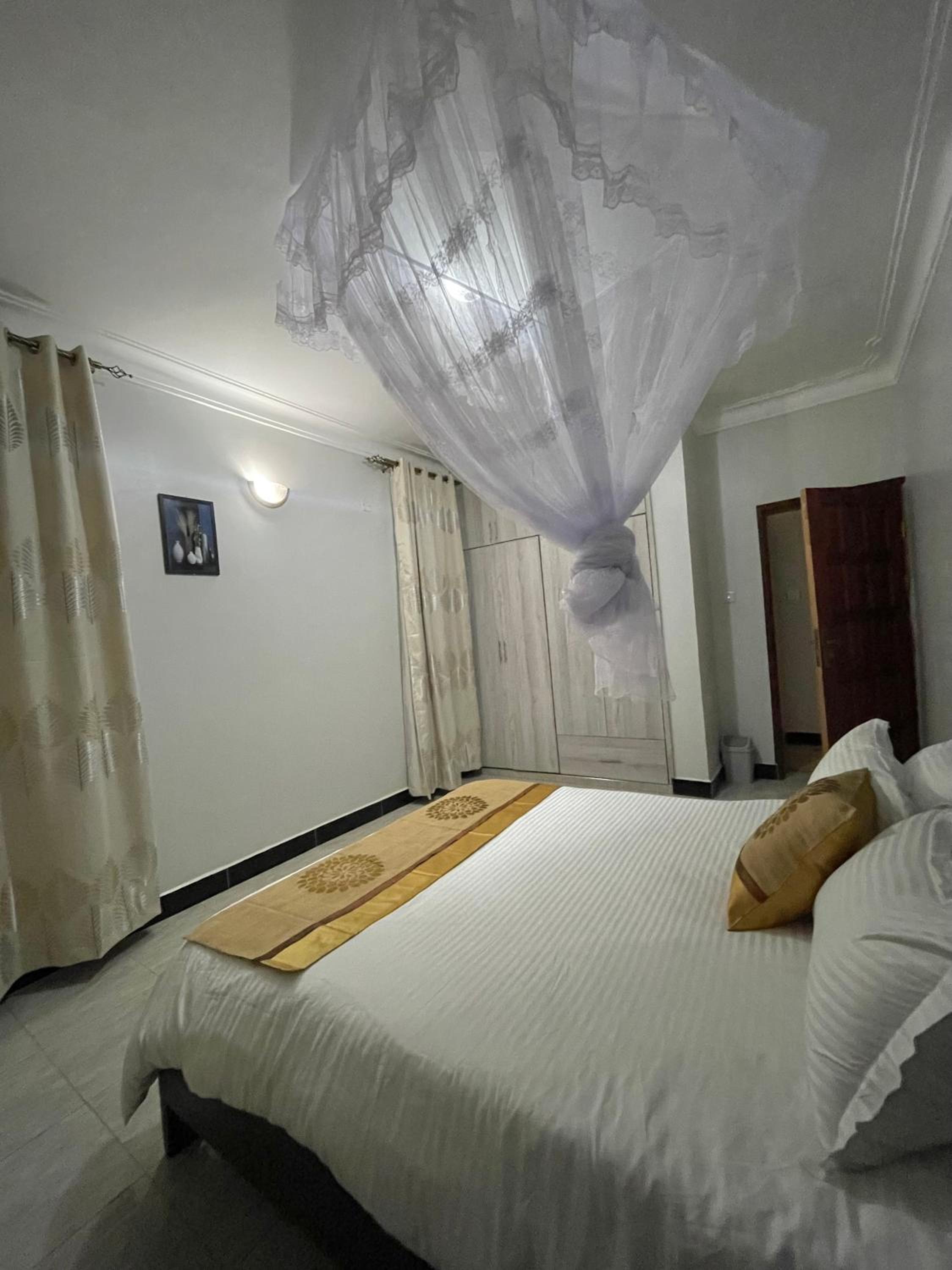 El sali apartment view 3