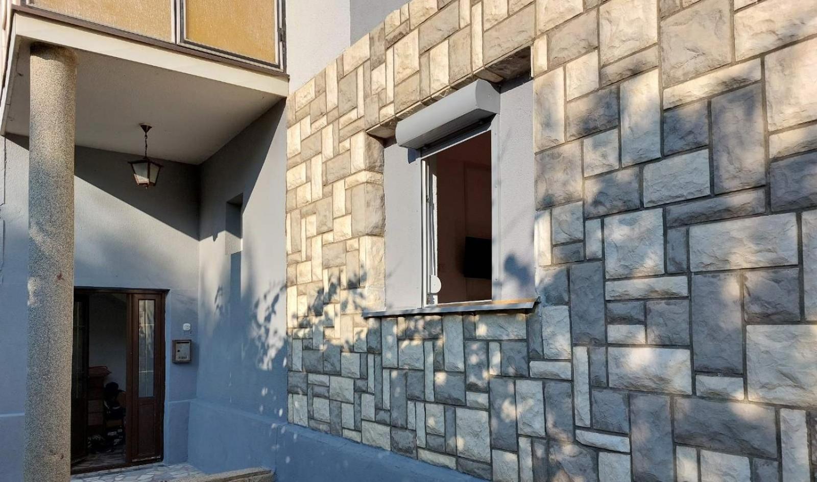 ANA Apartments