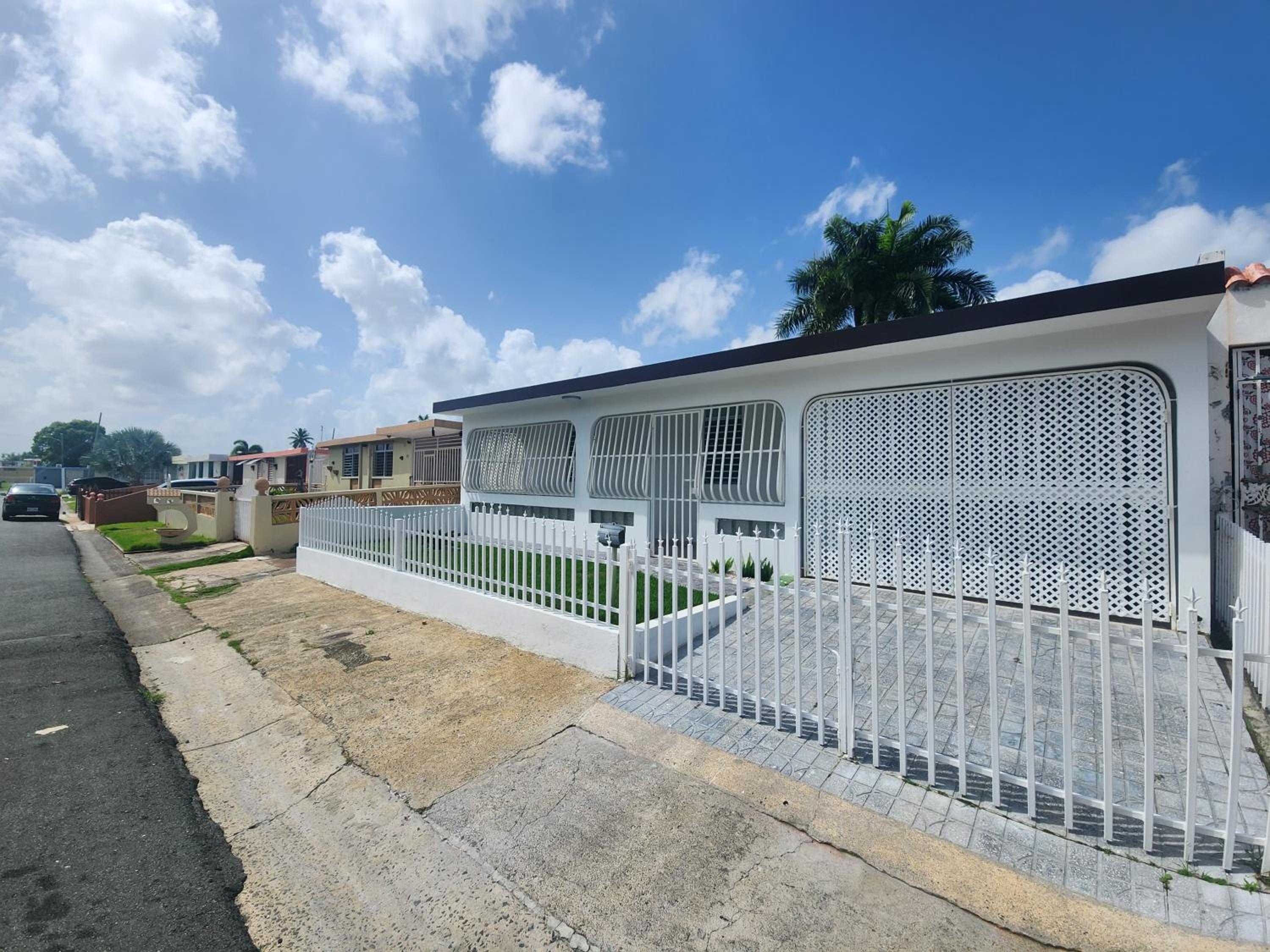 Close to Airport & San Juan, The Best in Bayamón