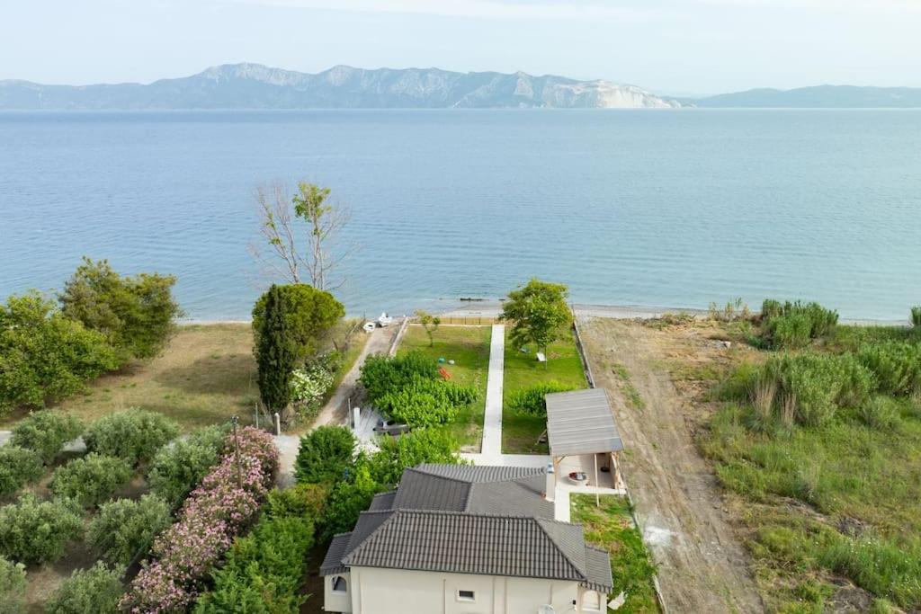Sea Echoes Villa on the beach, Pefki, Evia view 4