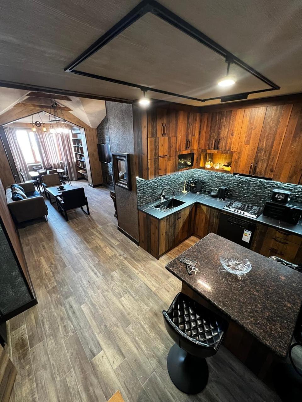 Luxury Downtown Apartment