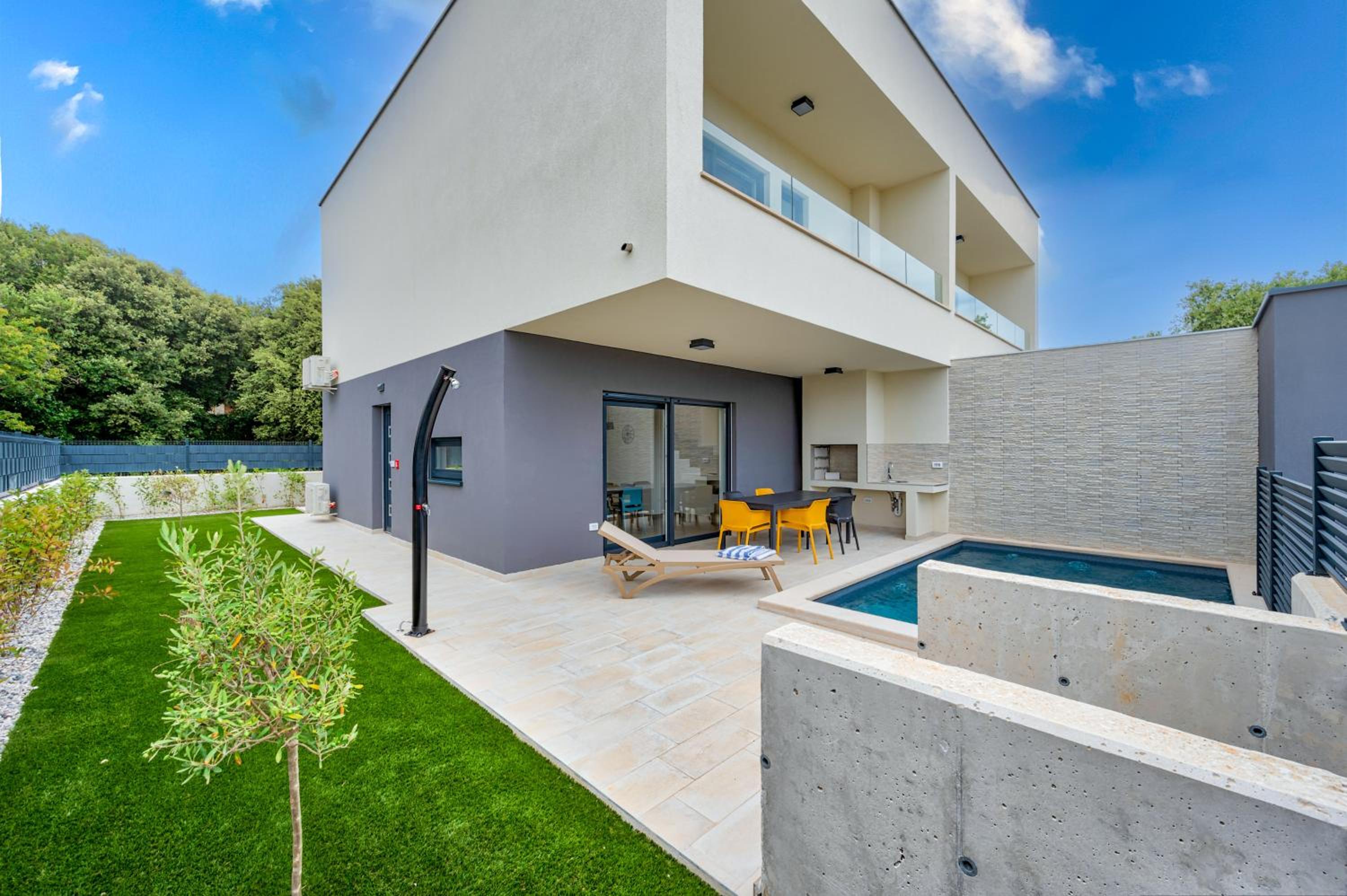 Hotel Villa Blue Oasis Ližnjan with Private Pool - Image 1