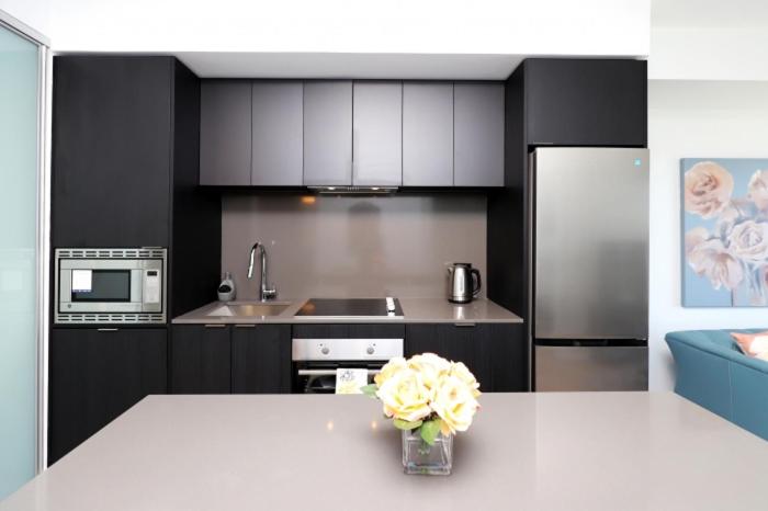 Stunning 2 Bed and 2 Bath Condo in Mississauga