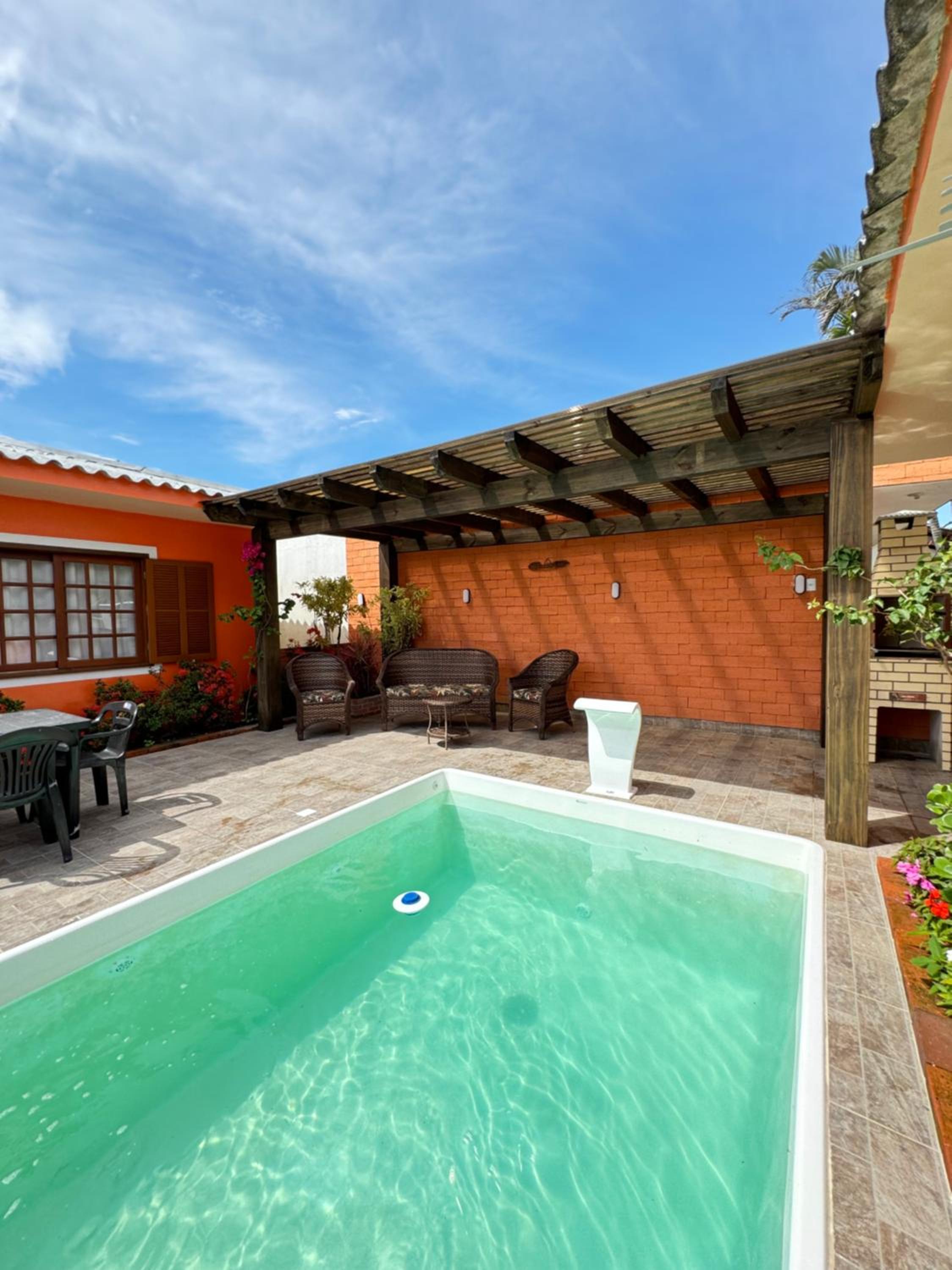 RJ Residencial Nosso Sonho Duplex com Piscina a 130m da Praia do Sonho