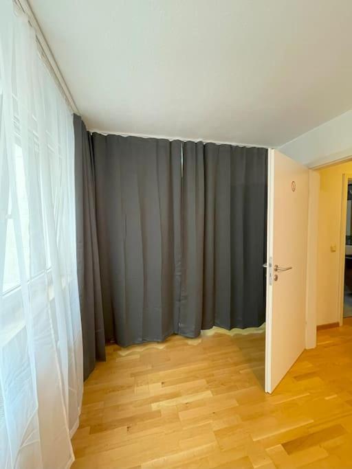 Cozy Studio Apartment in Neusser Street