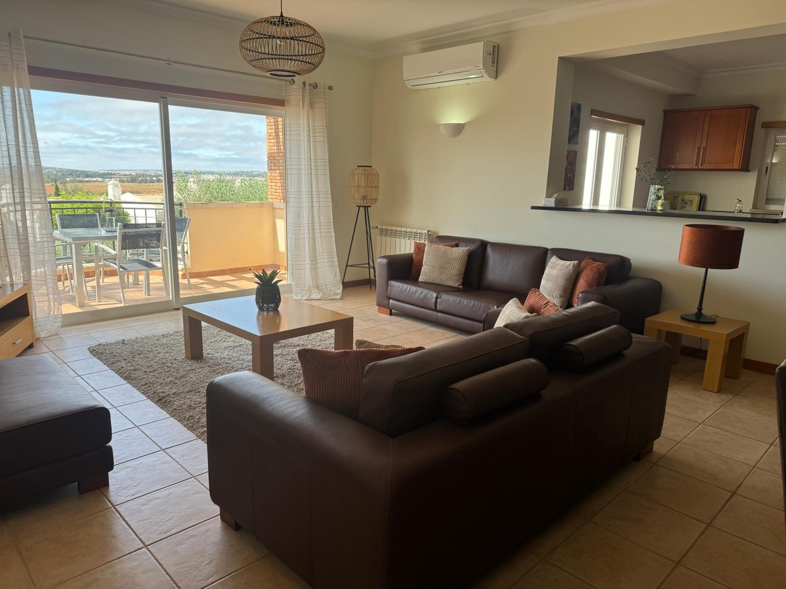 Lovely 3 Bedroom Villa with Pool in Great Location view 4