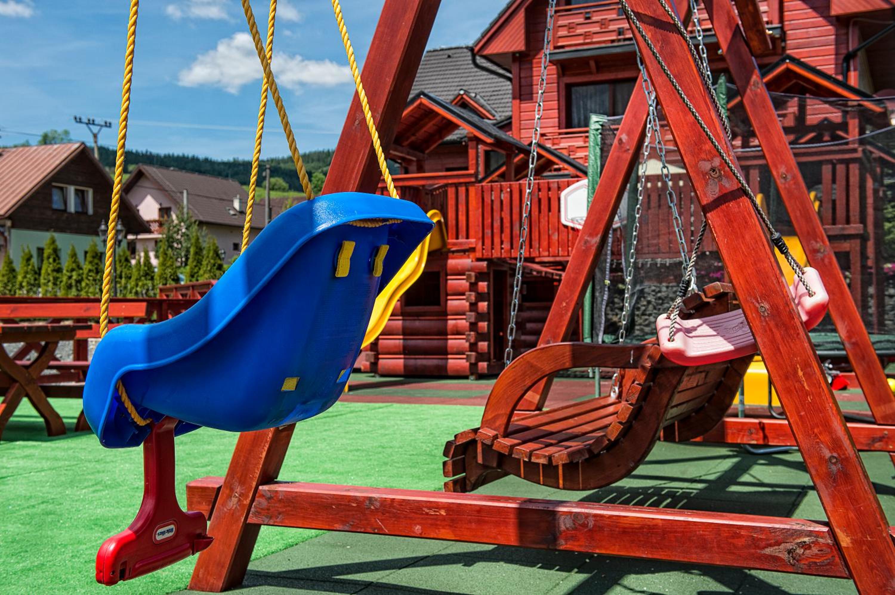 Winter & Summer Resort