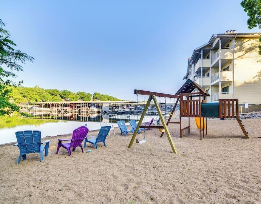 Brand New Lake Ozark Lakefront Oasis view 5