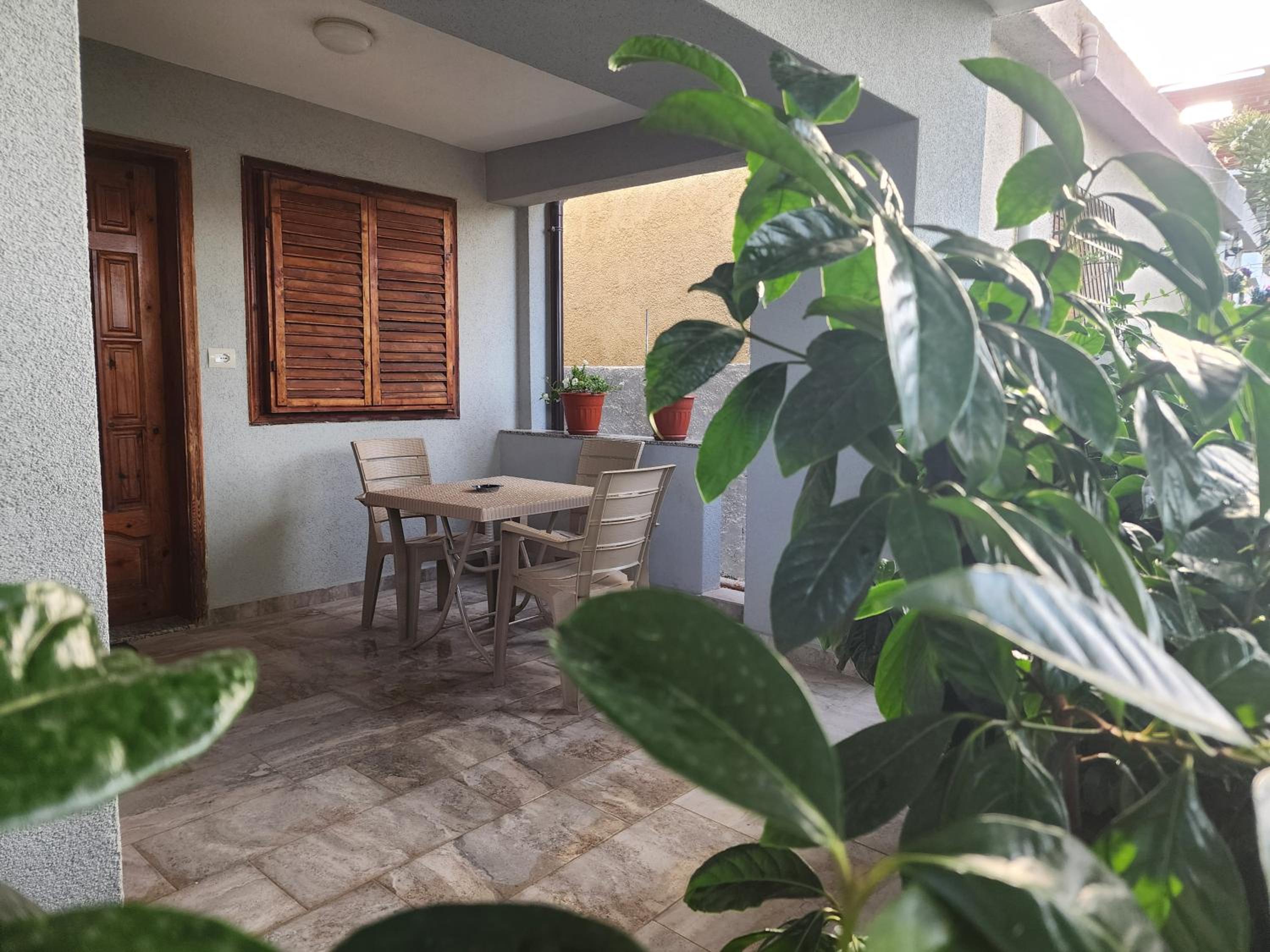 Eden Holiday Home