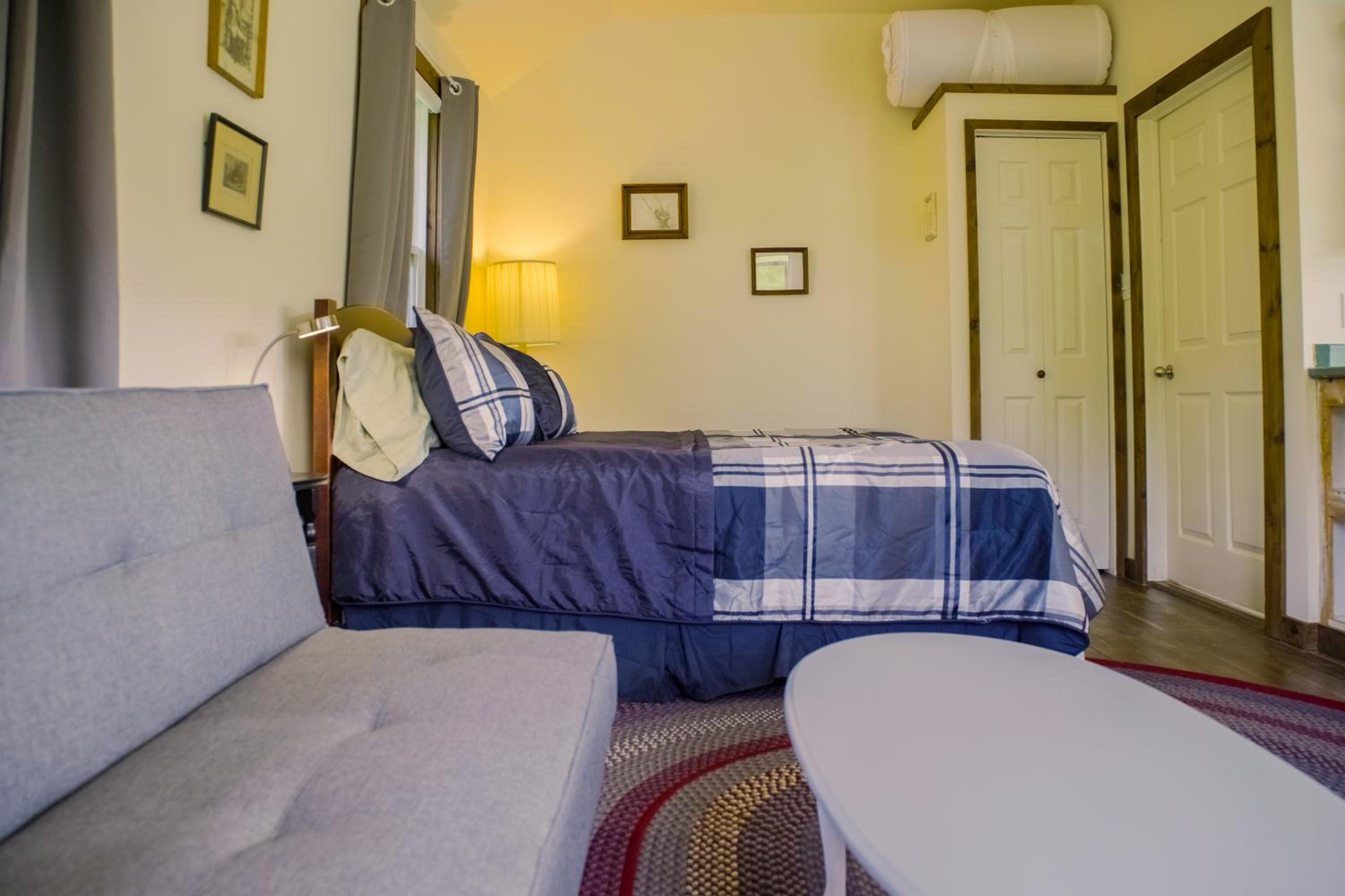 Chanterelle Inn & cottages