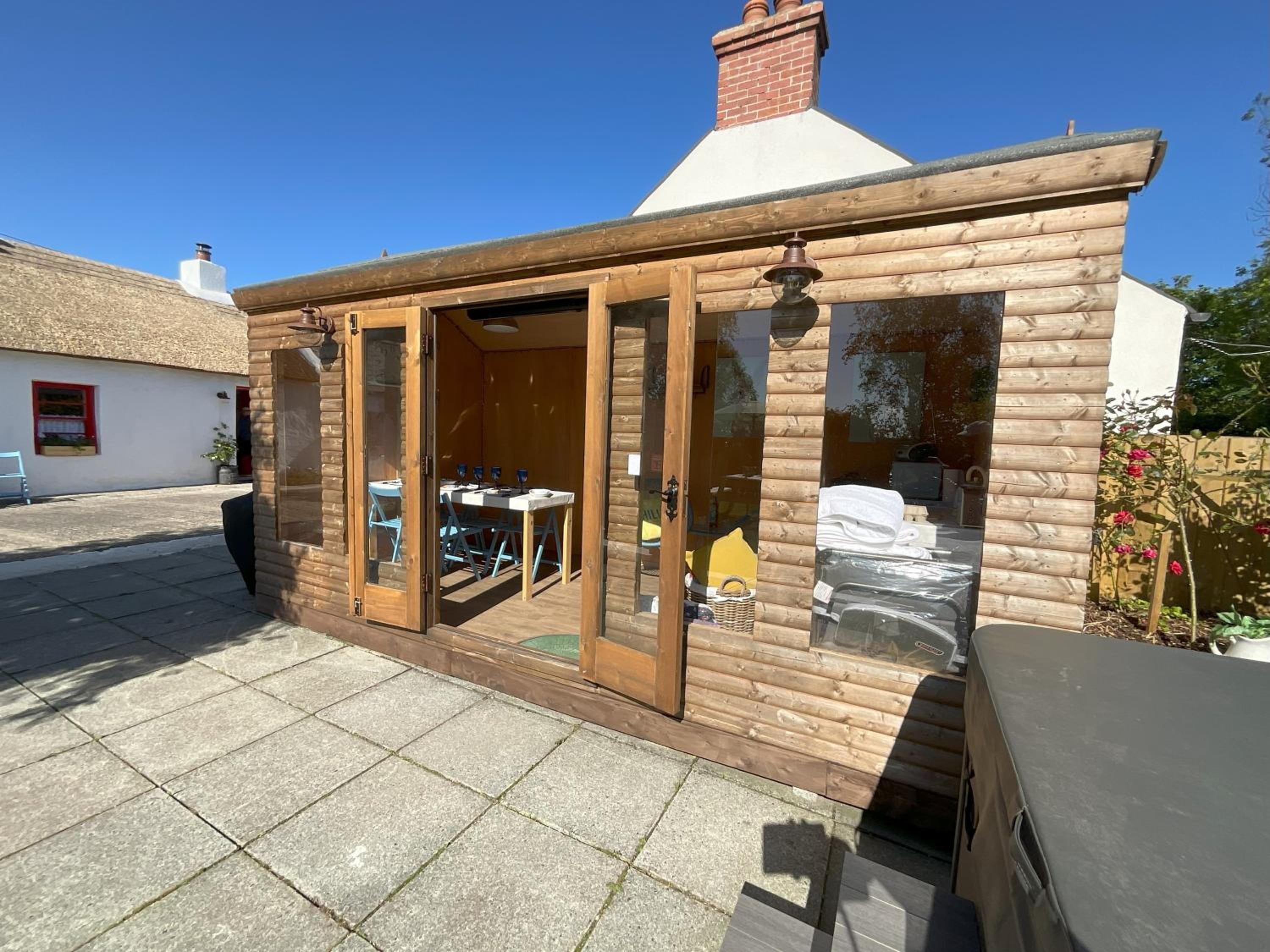 Roselawn Cottage