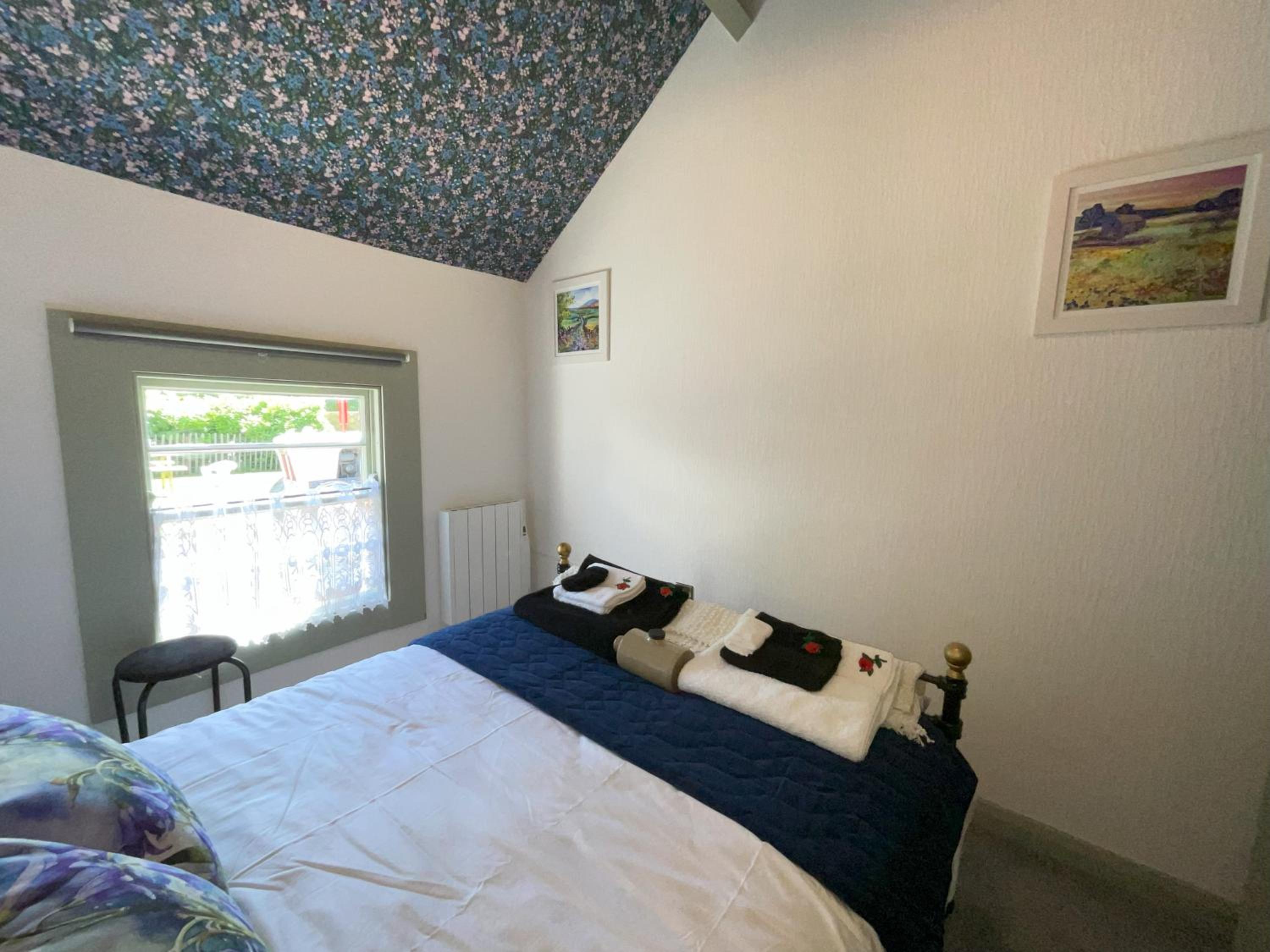Roselawn Cottage