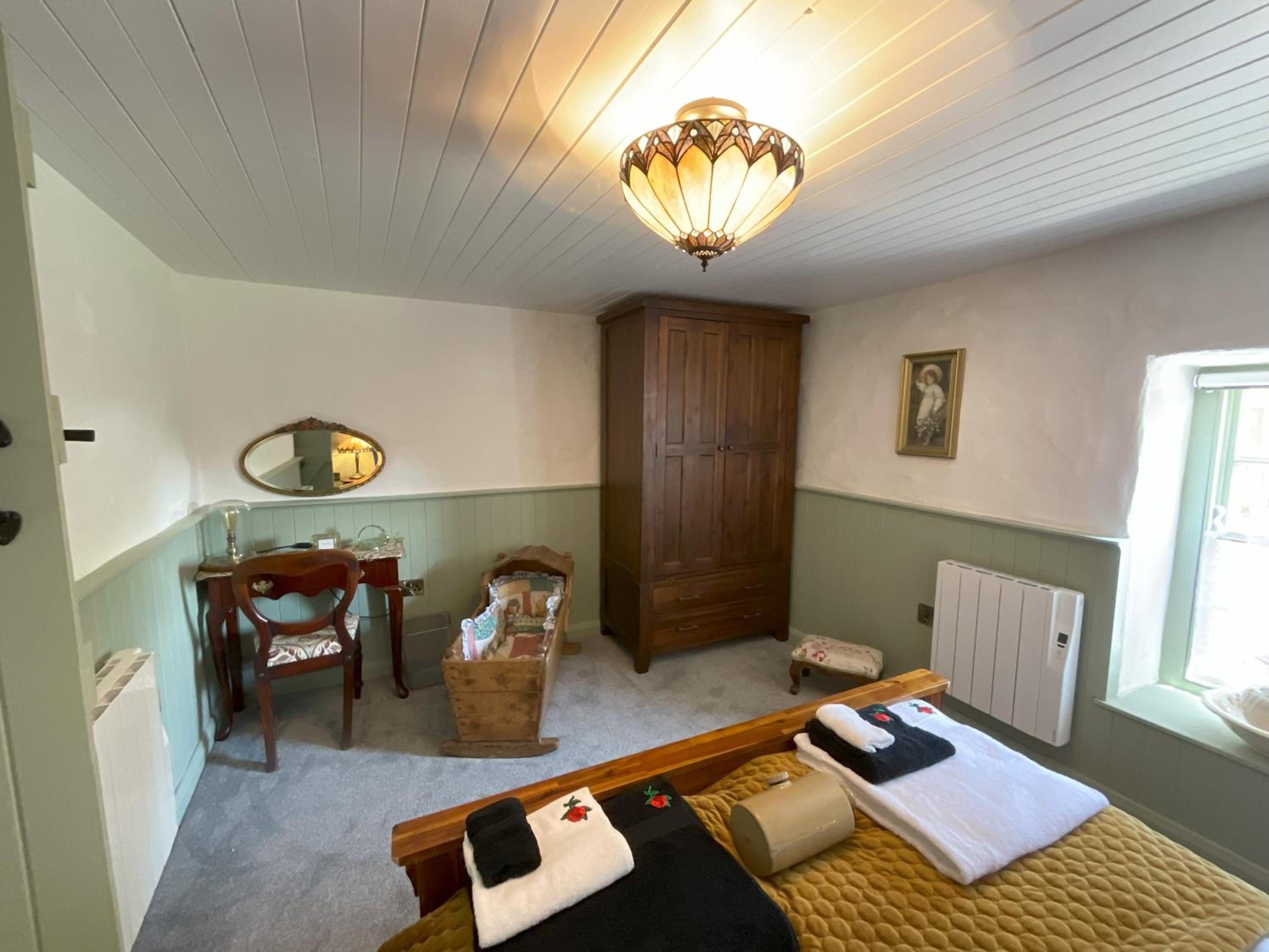 Roselawn Cottage