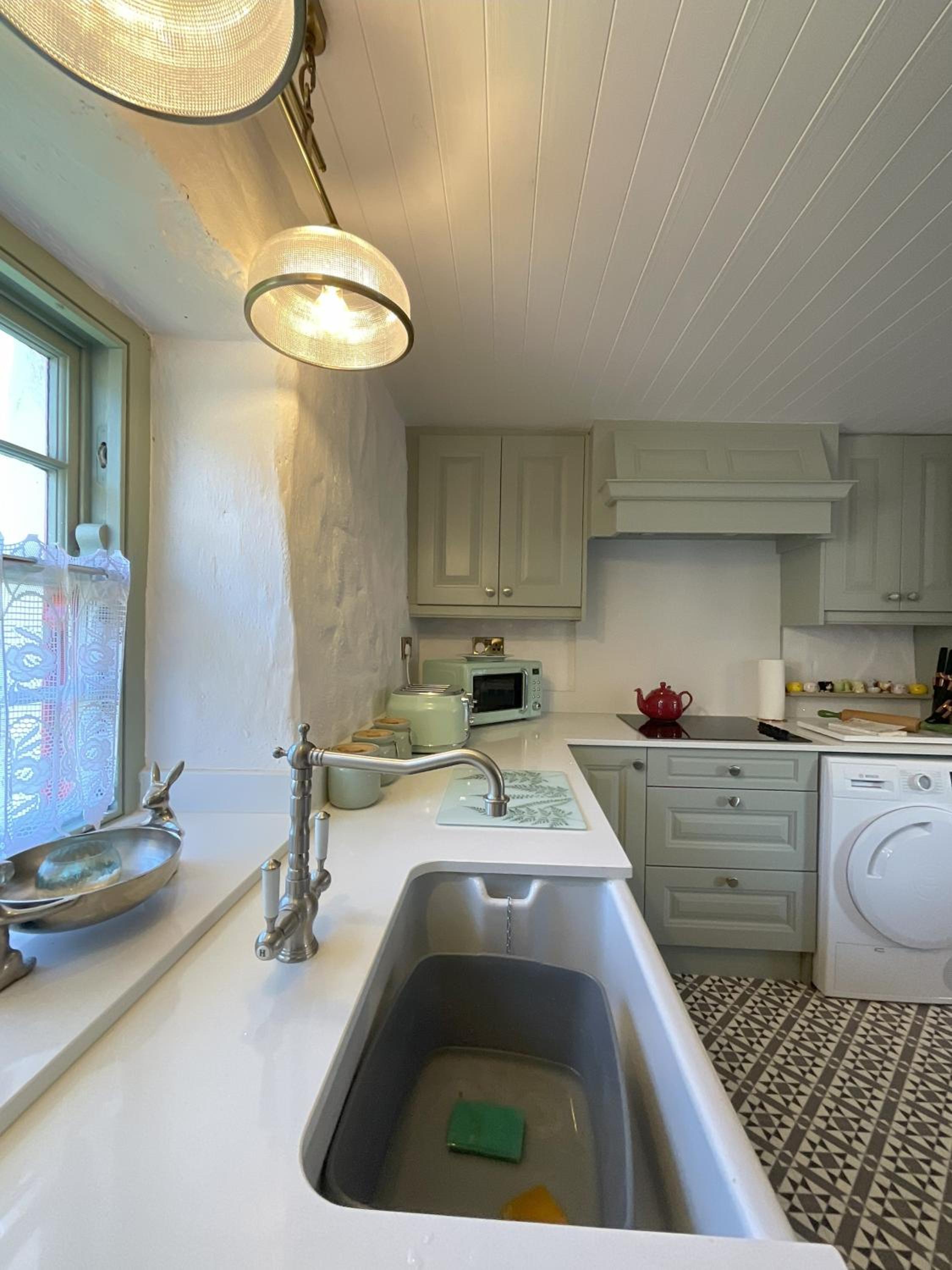 Roselawn Cottage