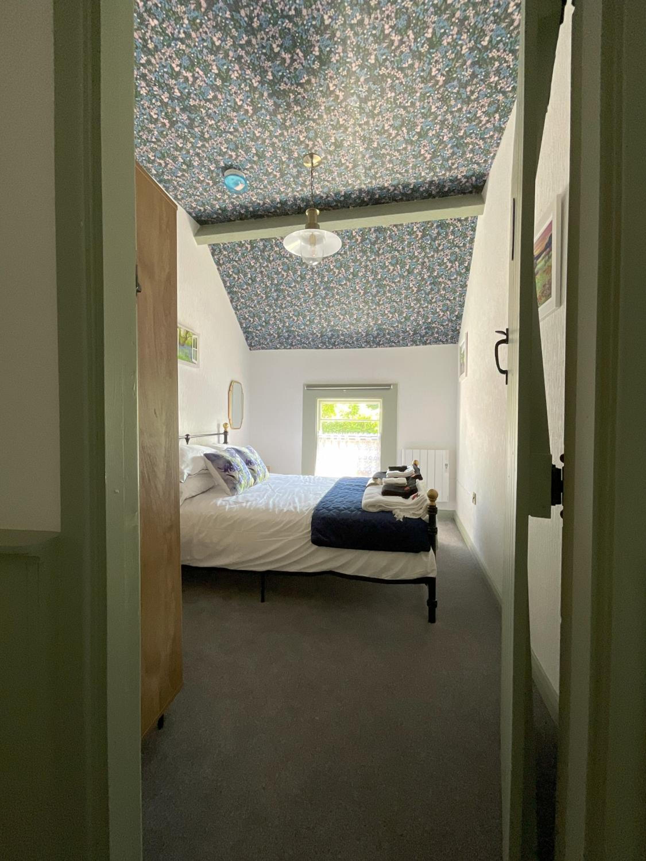 Roselawn Cottage