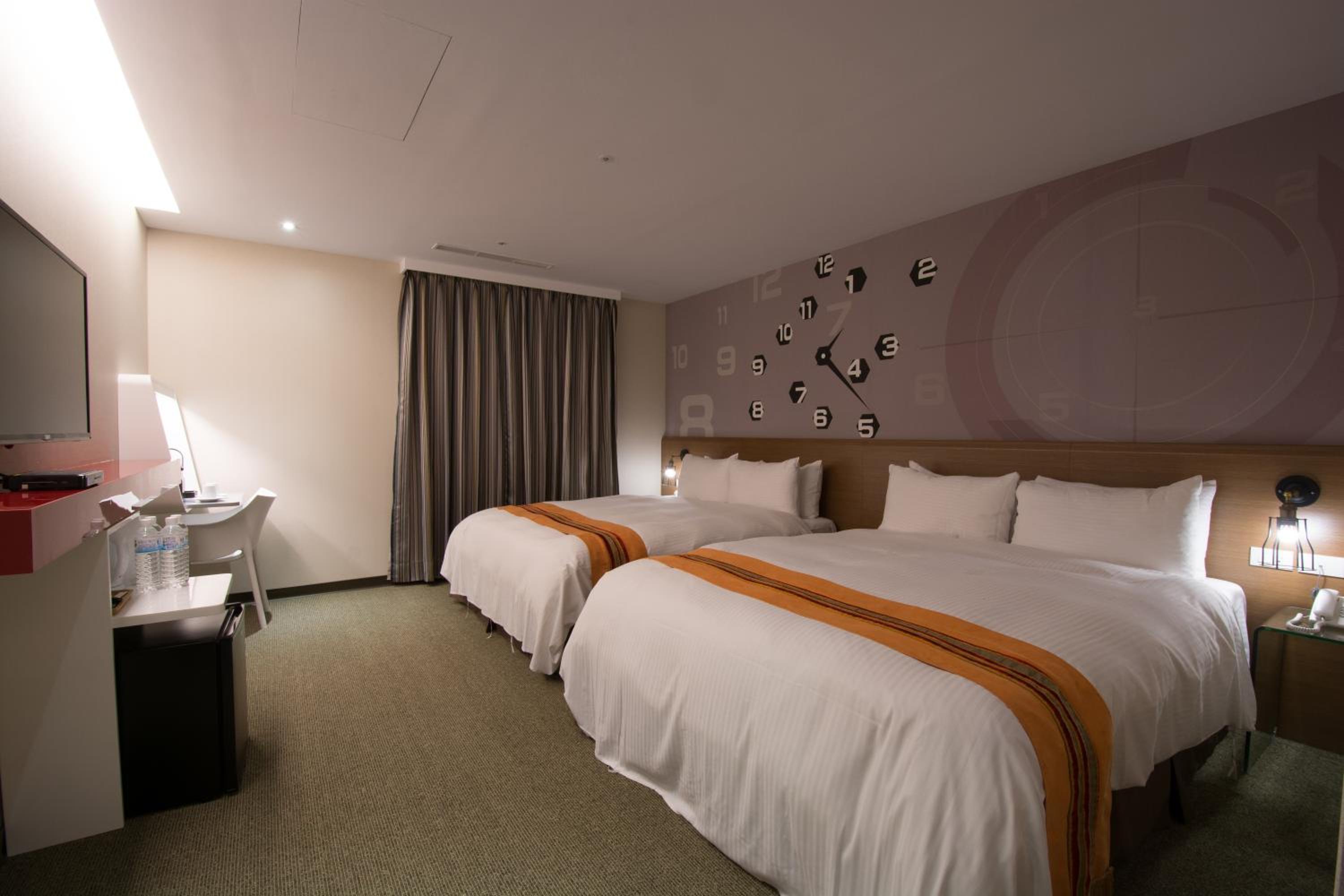 Travel Art Inn