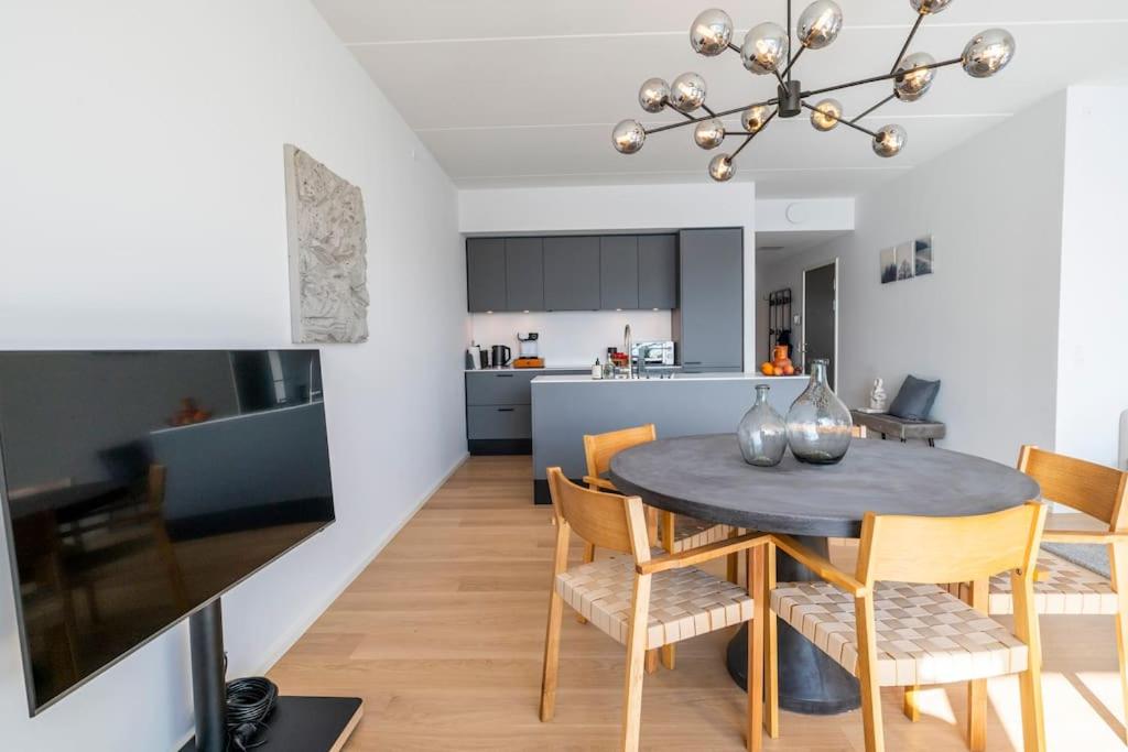 Brand New & Full Sea View Apartment in Copenhagen view 5