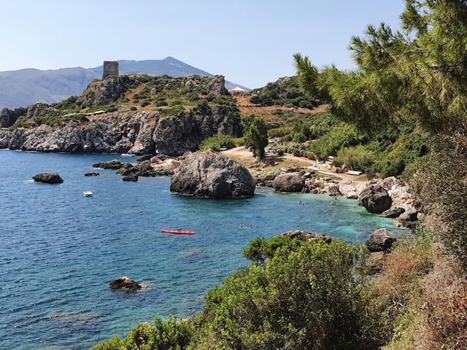 Villa Regina ai Faraglioni di Scopello view 5