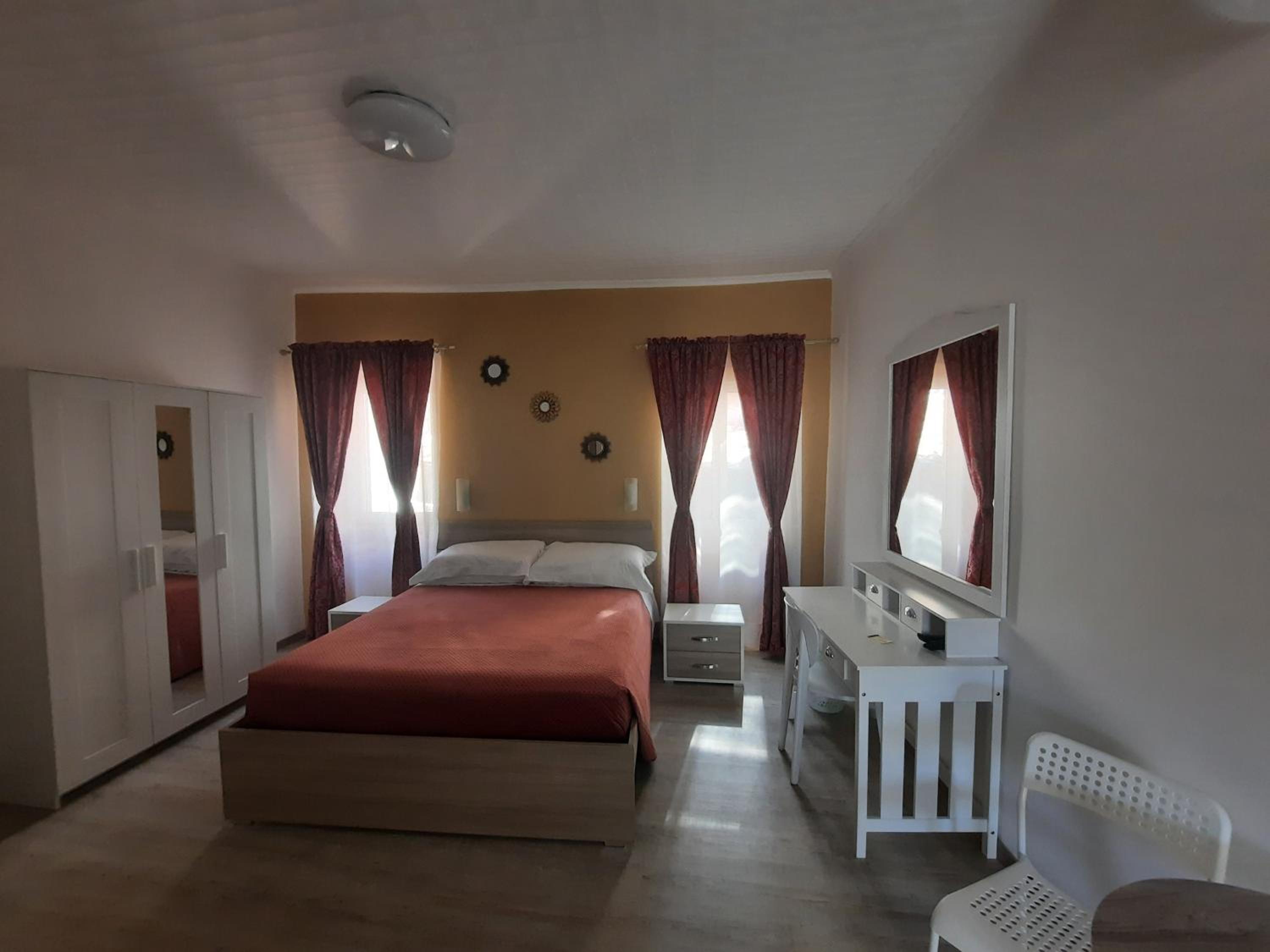 Viccinella House