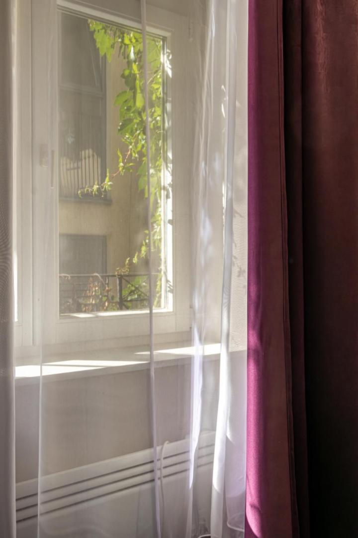 Oasis Apartment On the Broadway with AC