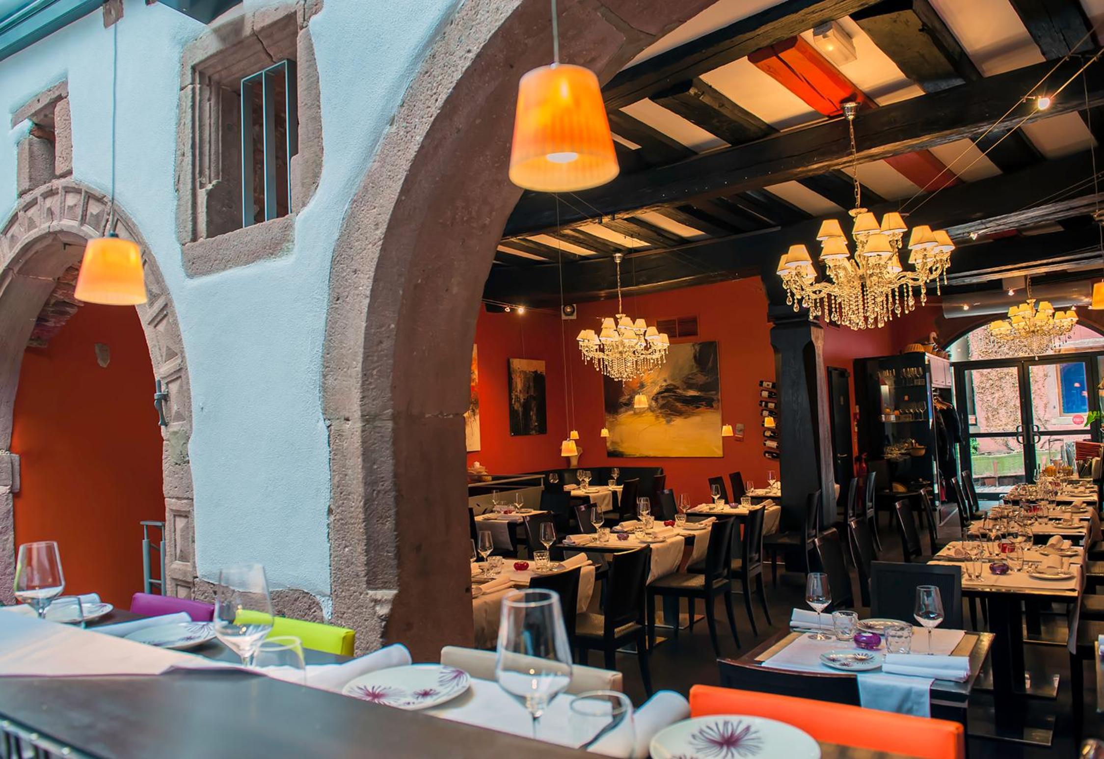 Le B. Suites, Chambres & Restaurant