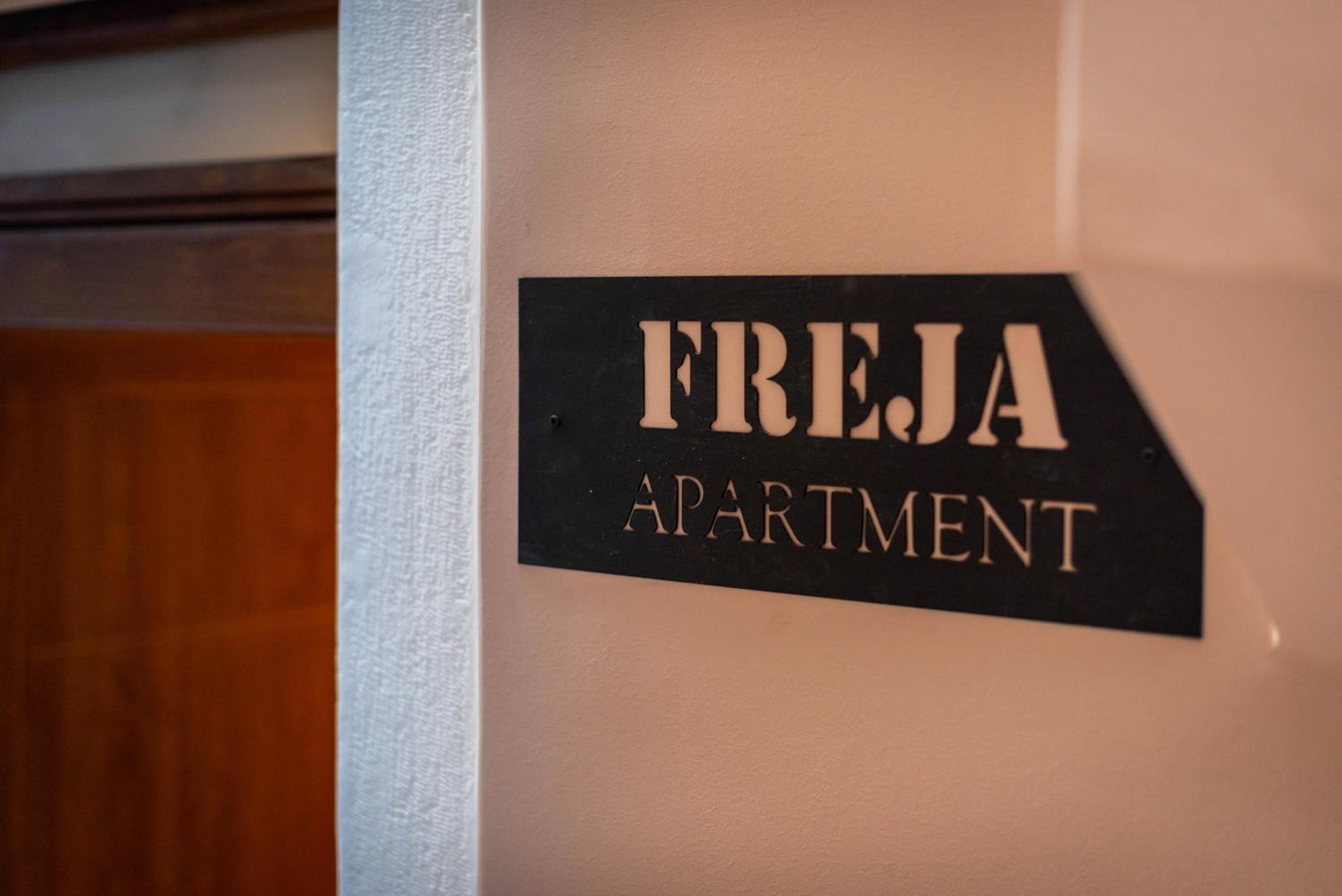 FREJA- Luxury Studio apartment Old town Zadar Center