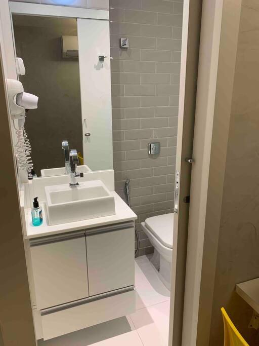 Apartamento Studio em Ipanema a menos de 3 minutos a pé da praia