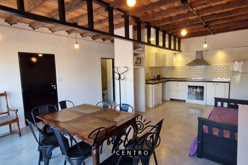 Vivisierras, Duplex de categoría centro Carlos Paz vista frente al lago, 3 dormitorios, 2 baños, acceso inteligente