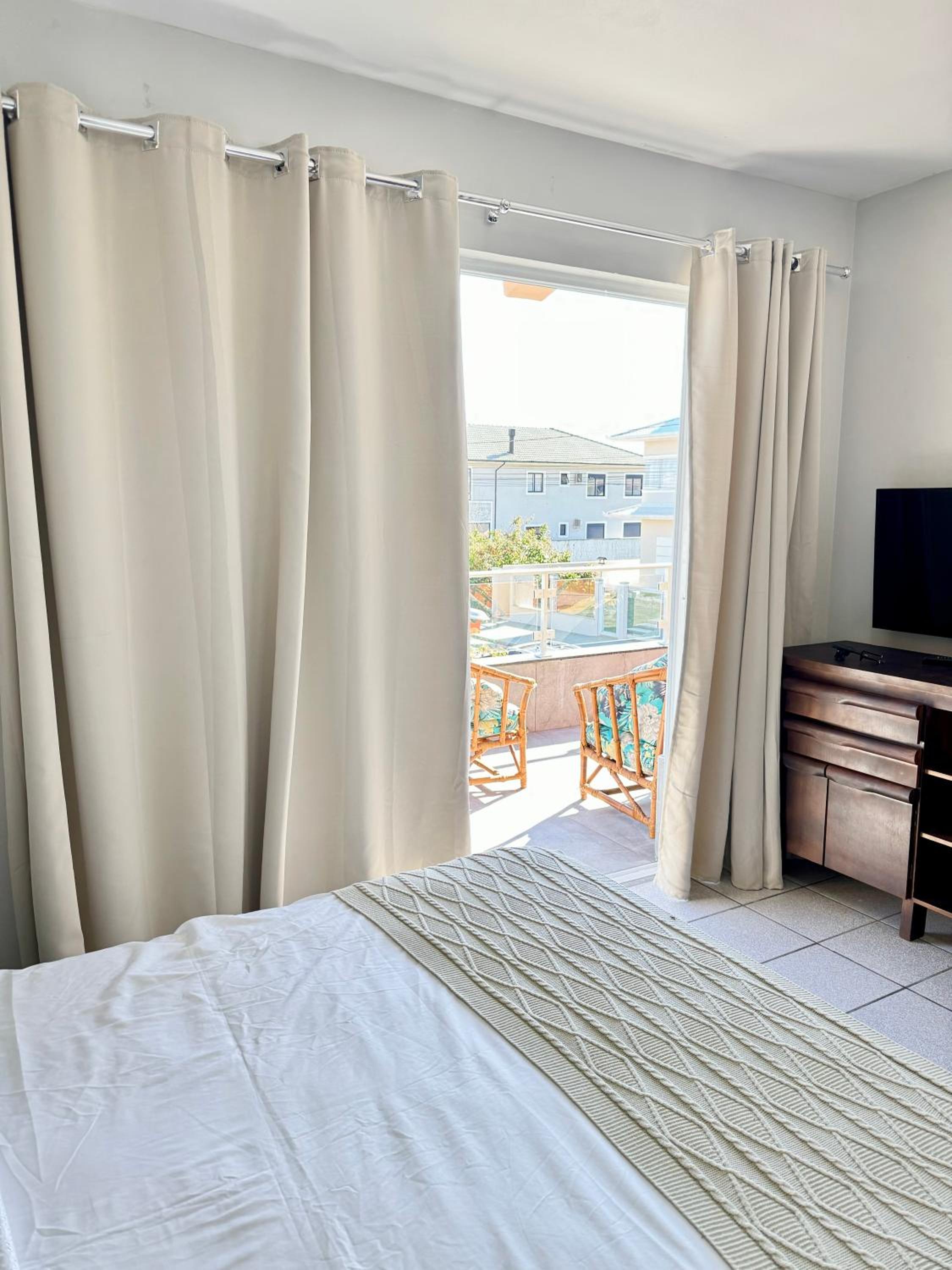 RJ Residencial Nosso Sonho Duplex com Piscina a 130m da Praia do Sonho
